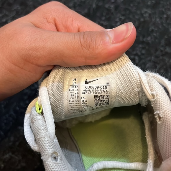 Nike Air Max Plus Retro Air Max Logos (GS) - Picture 7 of 7